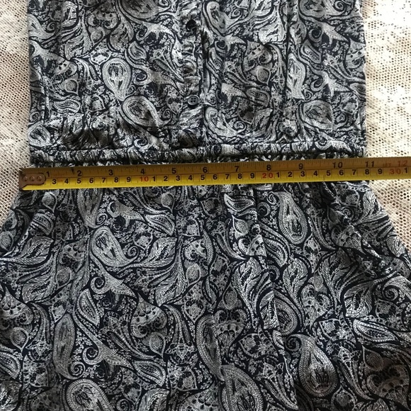 Paisley Crocheted Back Romper - Picture 6 of 6